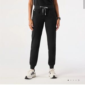 Figs Zamora Black Jogger Scrub Pants with Gray Drawstring